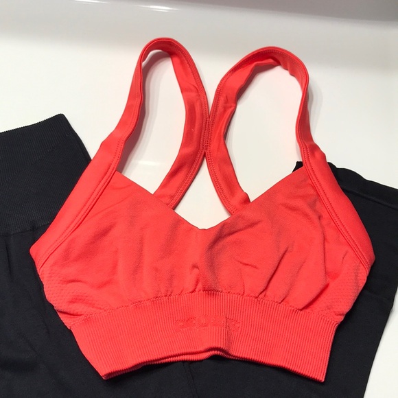 Prozis Red and Black Sports Bra and Pants Set - Picture 2 of 5